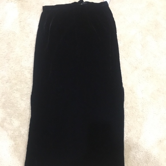 Talbot Velvet Skirt - Picture 1 of 2